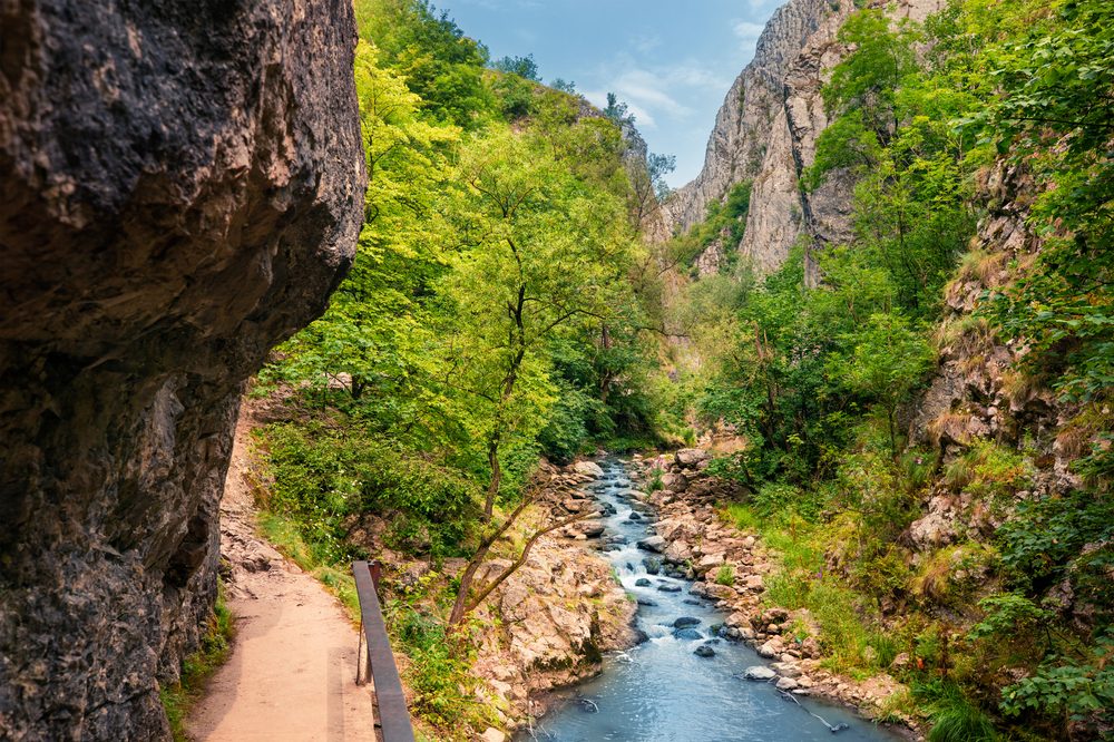 Apă curgătoare